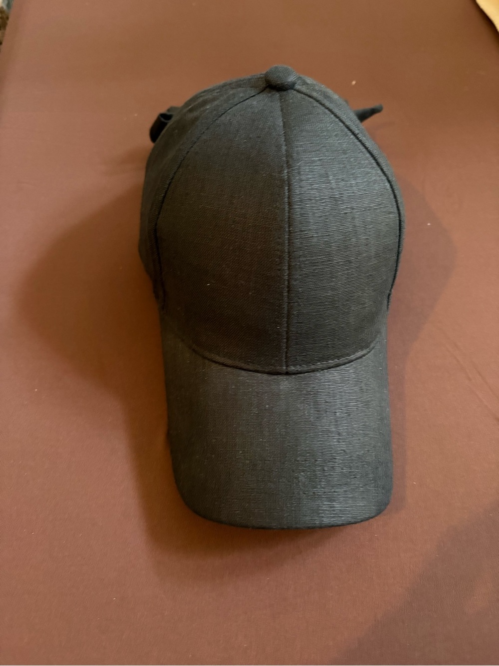 Classic Black Women’s Baseball Cap - Minimalist Design